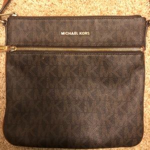 Michel Kors Crossbody Purse